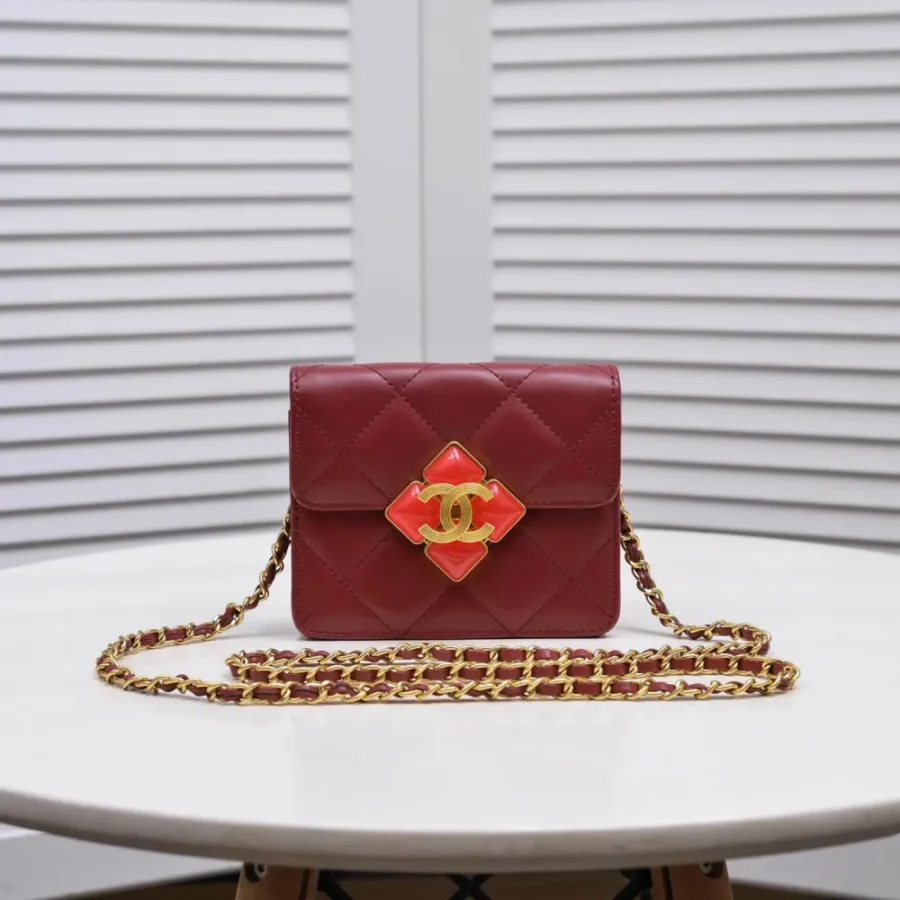 CHANEL retro bag size: 22*7.5*14cm