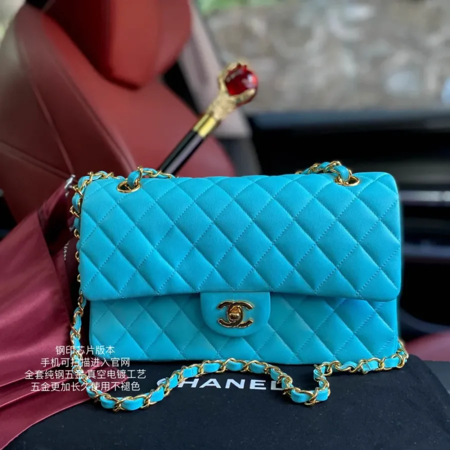 Cowhide Ball Pattern Tiff Blue Model: -A01112 Size: -25.5*15.5*6.5