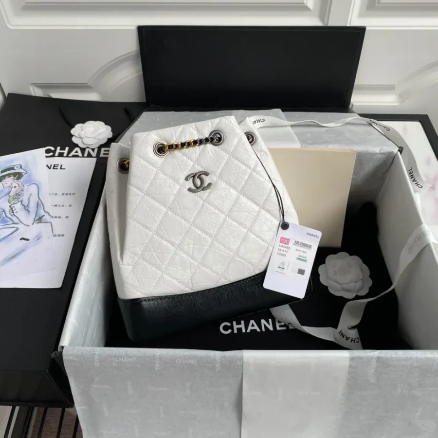 CHANEL retro backpack size:24*23*11.5