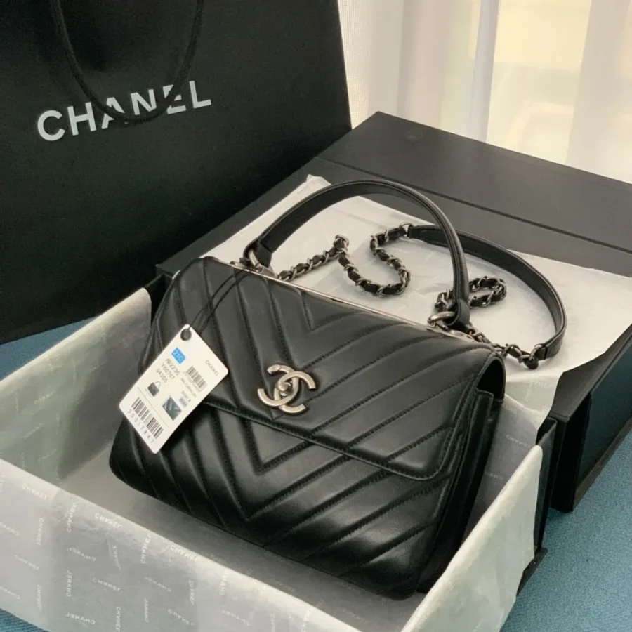 CHANEL Model: 92236 Size: 25Cm