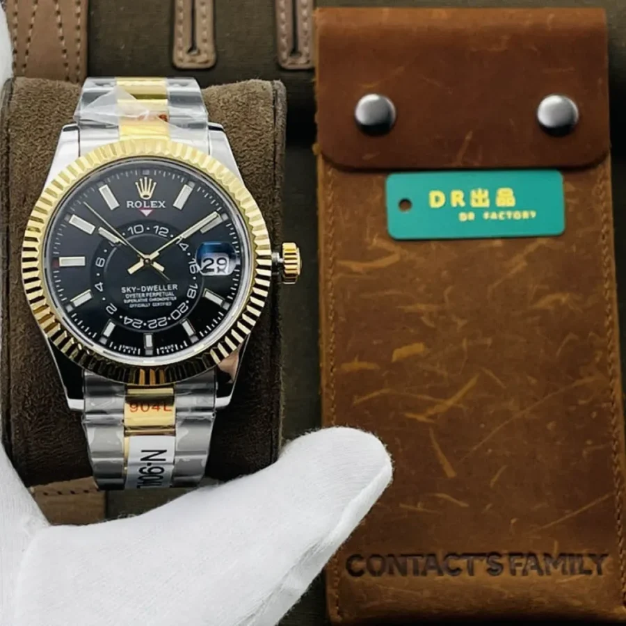 Rolex Skywalker Size: 42mm