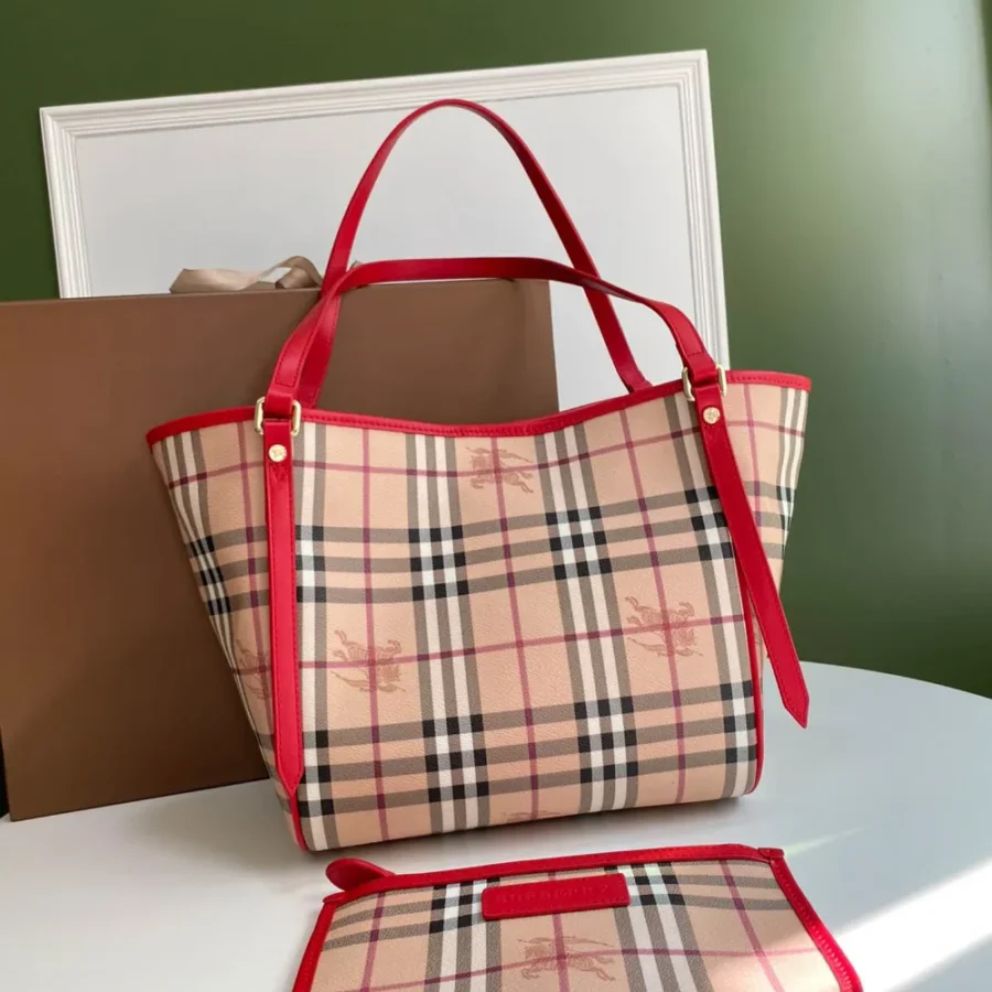 Checkered Tootsie Bag Size:W25.5*H29*D10cm Code:400123