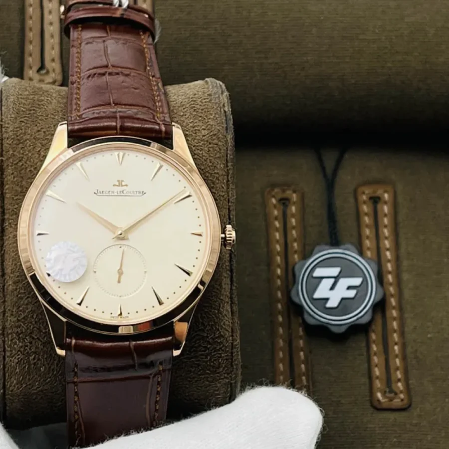 Jaeger-LeCoultre Maestro watch