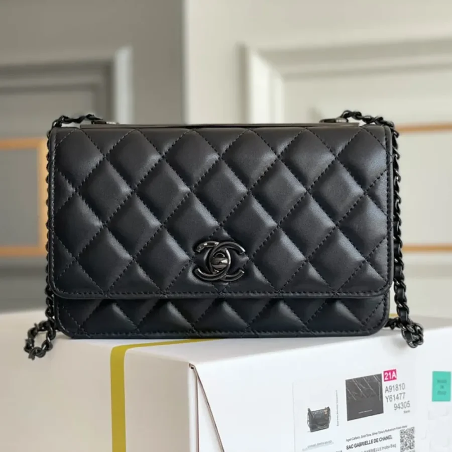 Size: 19cm