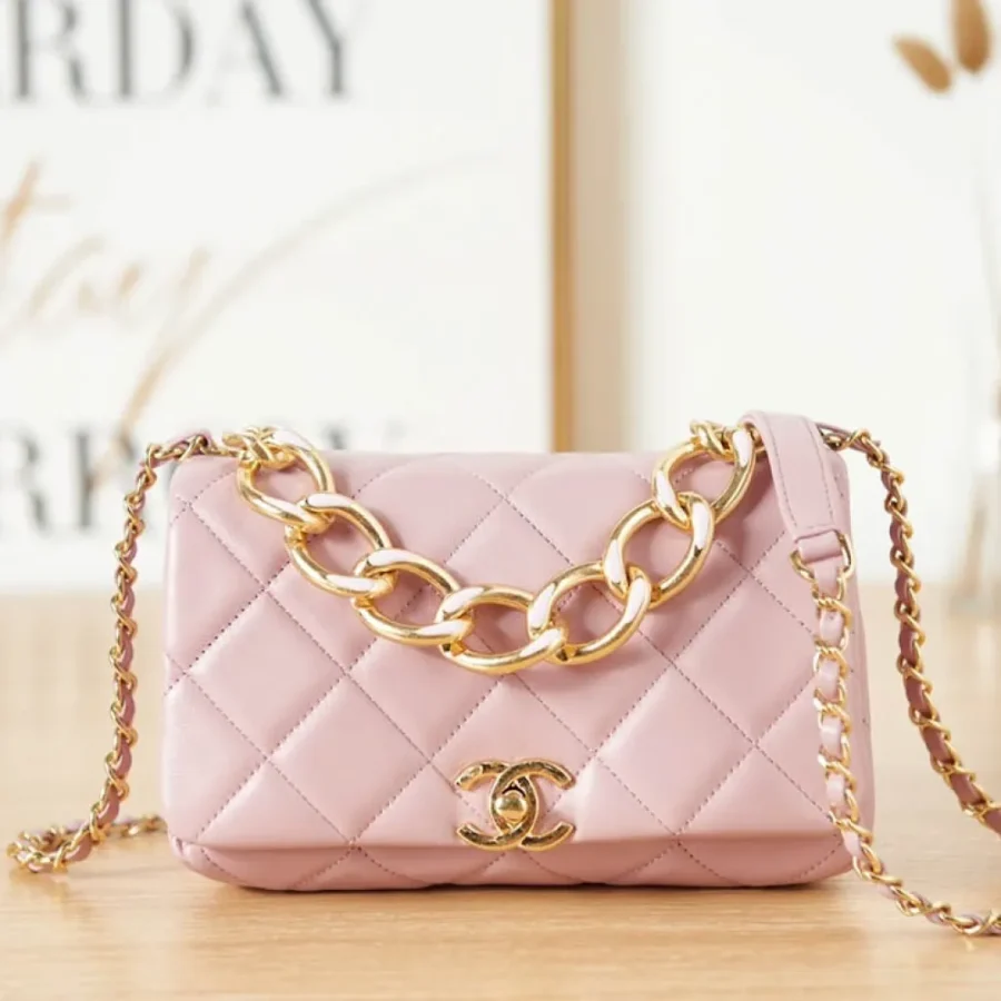 Lambskin Style: AS3366 Size: 20X9X13.5Cm