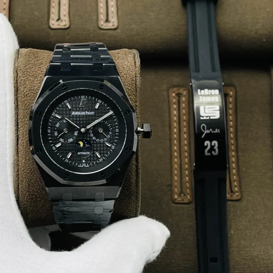 Audemars Piguet watch Model 26574 Diameter: 41*9.50 mm