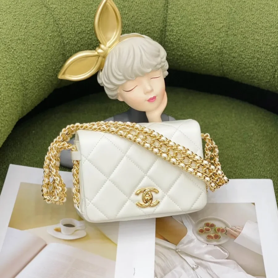 Night bag Size: 17cm