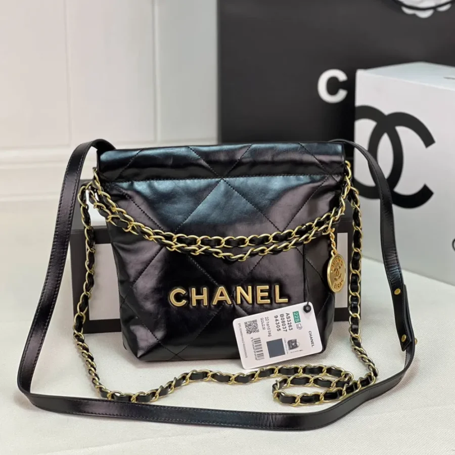 CHANEL Model: 3989 Size: 25x23x7cm