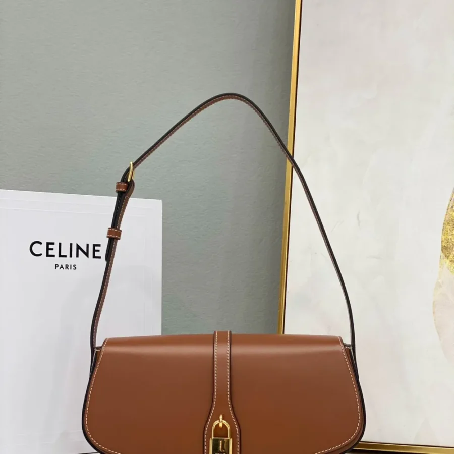 Tabou Clutch Size: 26.5*10*6cm