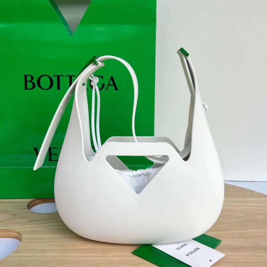 BV Rubber Shoulder Bag Size:27x17cm 696920