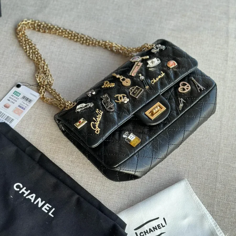 CHANEL Model: 37586# Size: 24.5CM
