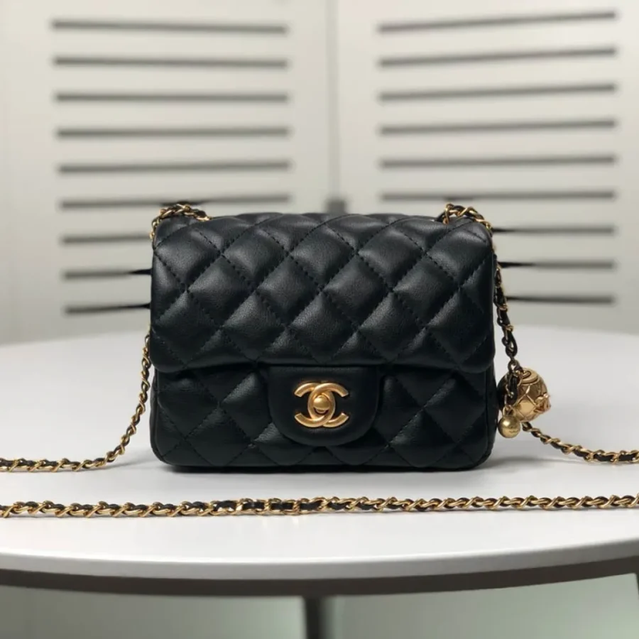 Chane Metal Ball Underarm Bag Style: 1786# Size: 18.12.7