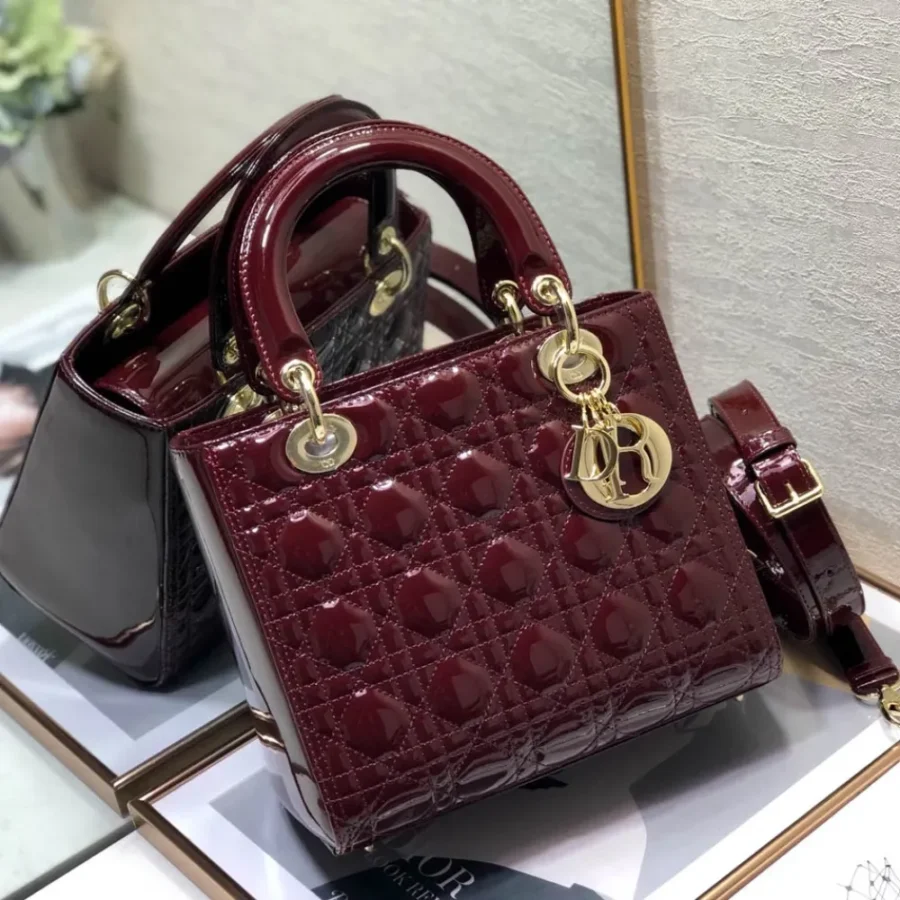 Burgundy lacquer, classic 5-panel 24cm