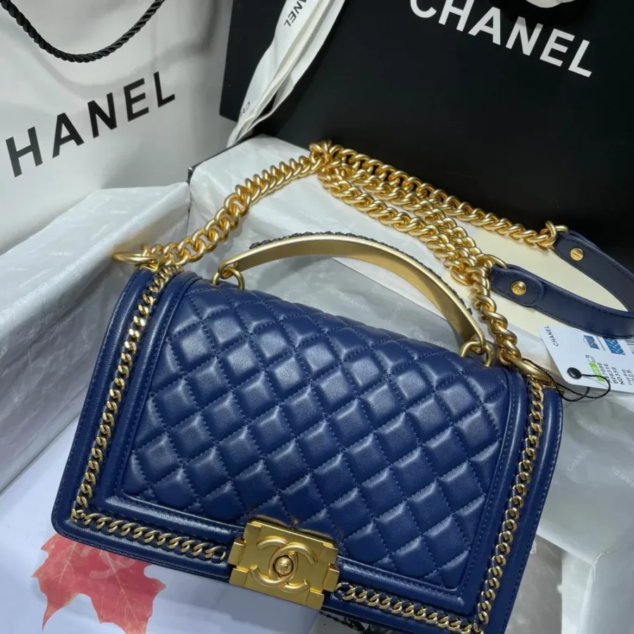 CHANEL Wrist Bag Model: 67086-1 Size: 25
