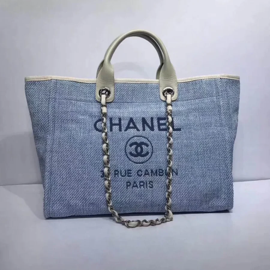 CHANEL Model: 66941 Canvas Bag Size: 383018