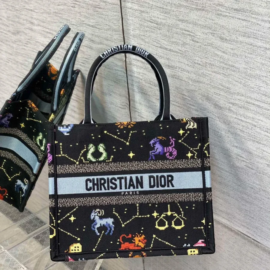 Tote limited series size:26*8*22cm