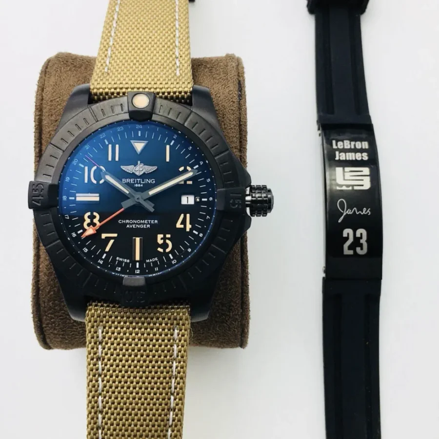 Breitling Avengers Diameter: 45mm