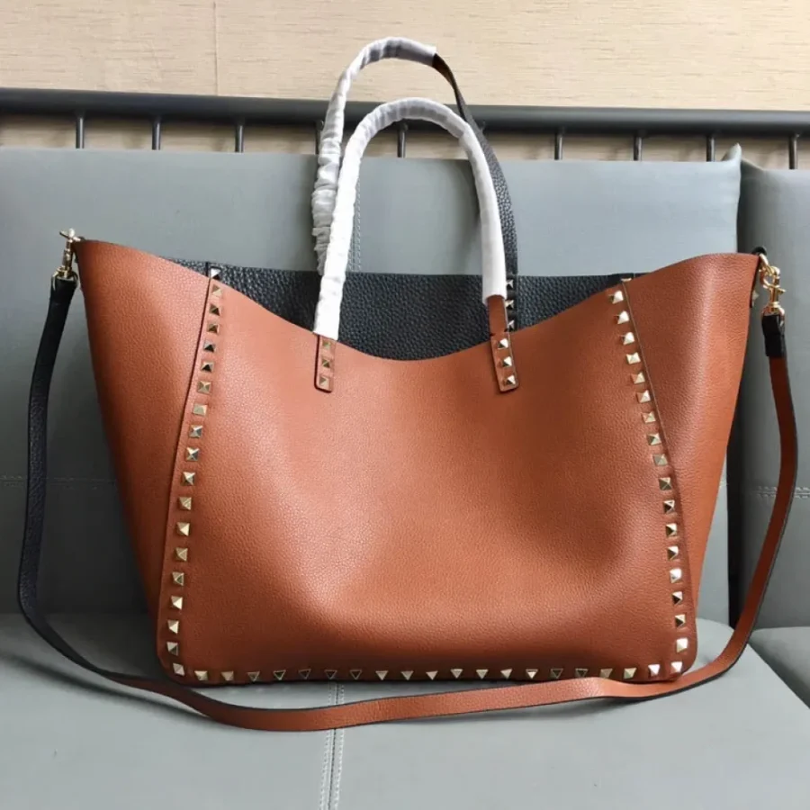 valentino model 0501 size: 33*26*13.5cm