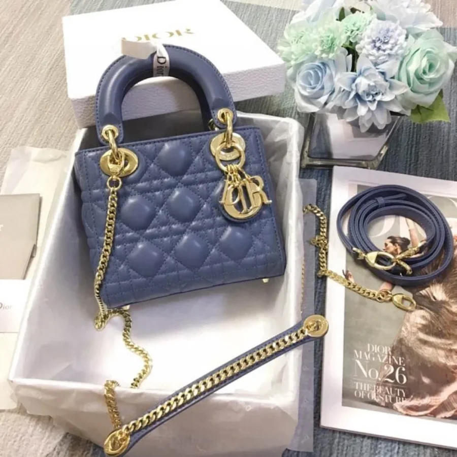 Blue Sheepskin Bag Size: 17cm