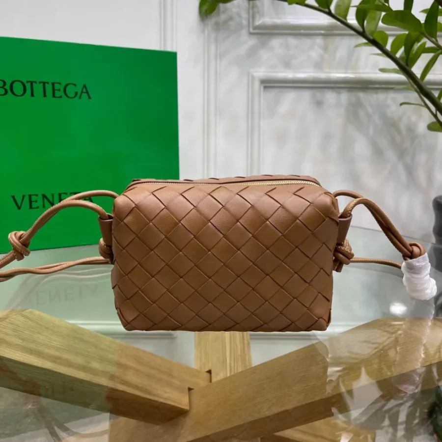 BV Crossbody Small Square Bag Size:17x10cm 98090