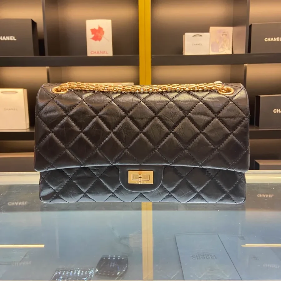 CHANEL Size: 24cm Ident No.: 037586