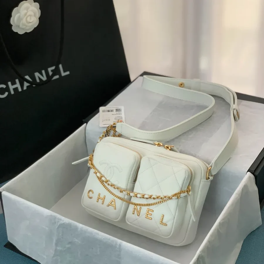 CHANEL Model: As2923# Size 20.5X14.5X9CM