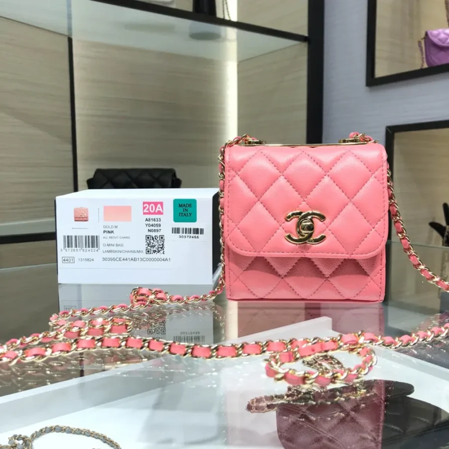 Coin Purse Lambskin Size: 11*11*5 A81633Y
