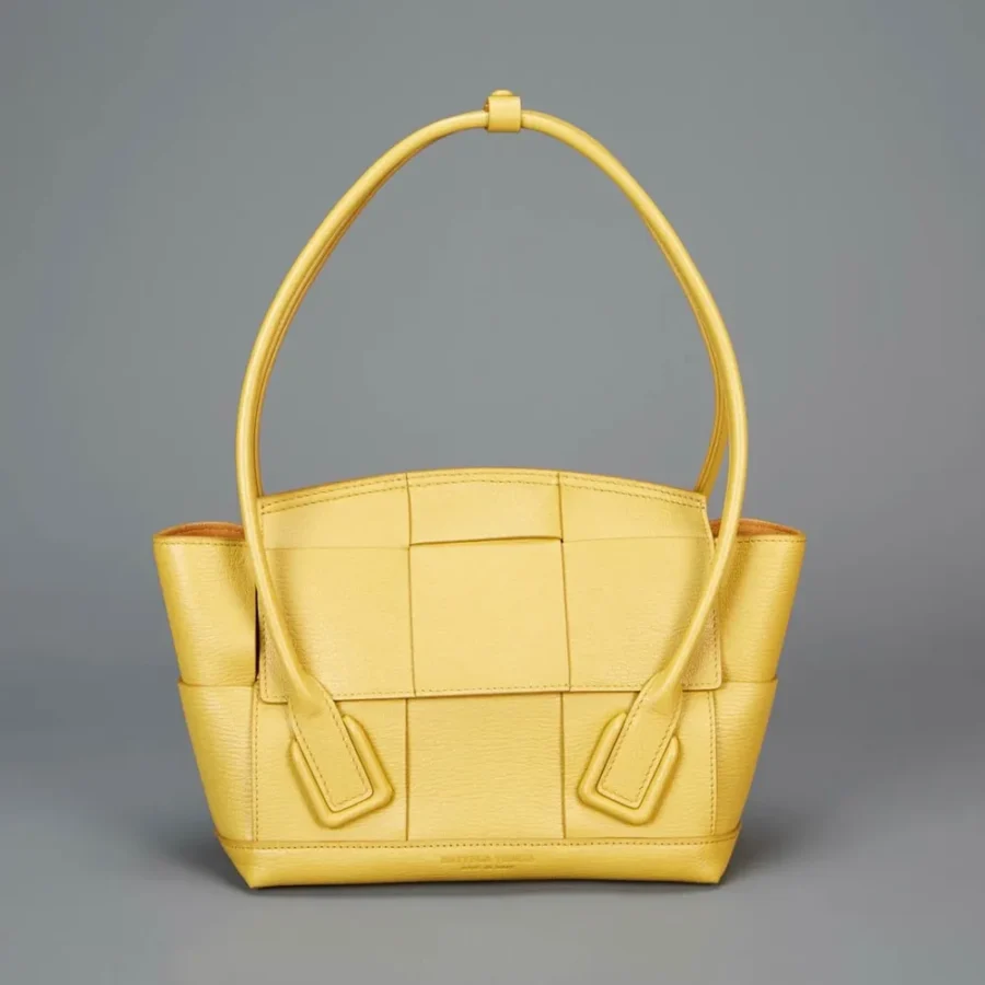 BV Bottega Veneta Arco33 Collection Bag Size: 33x21cm