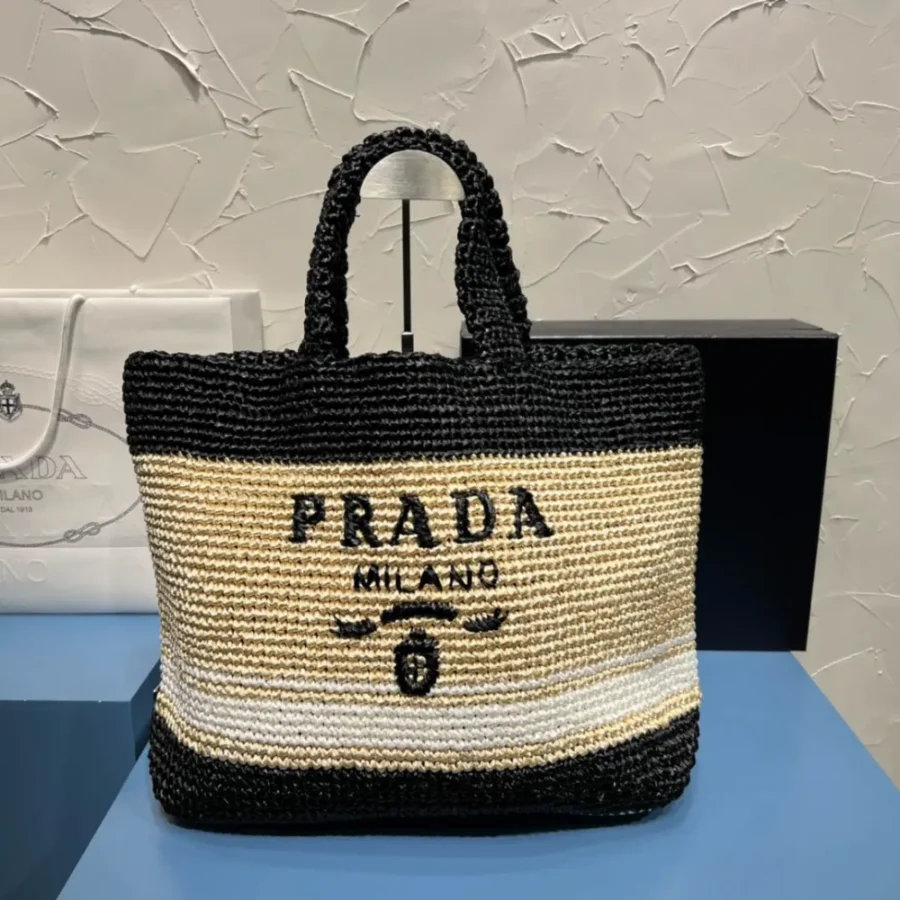 Prada Large Shopper Size: 49x35cm 1BG408