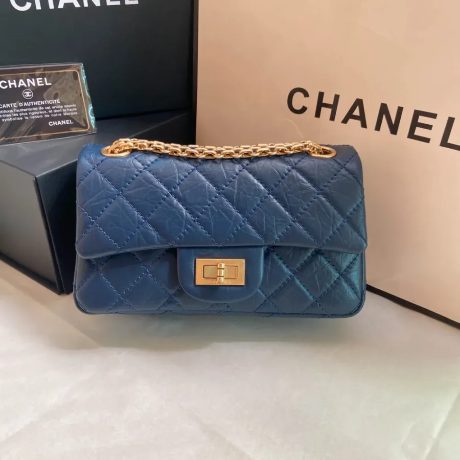 CHANEL Model: 037586ZP Size: 20cm