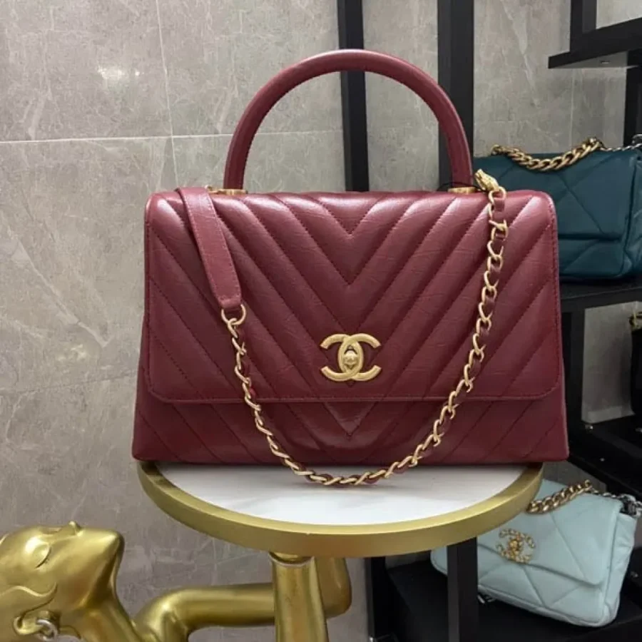 Model: A92991 Size: 182912cm White Maroon