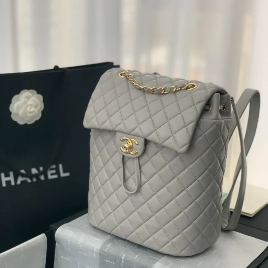 CHANEL Model: 91121# Size: 28X23X13CM