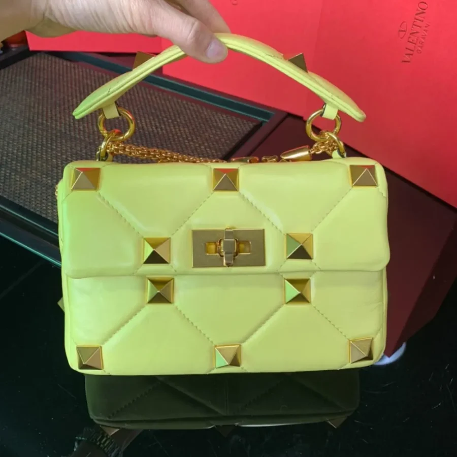 Valentino Size: 25x16x10cm Model:2060S