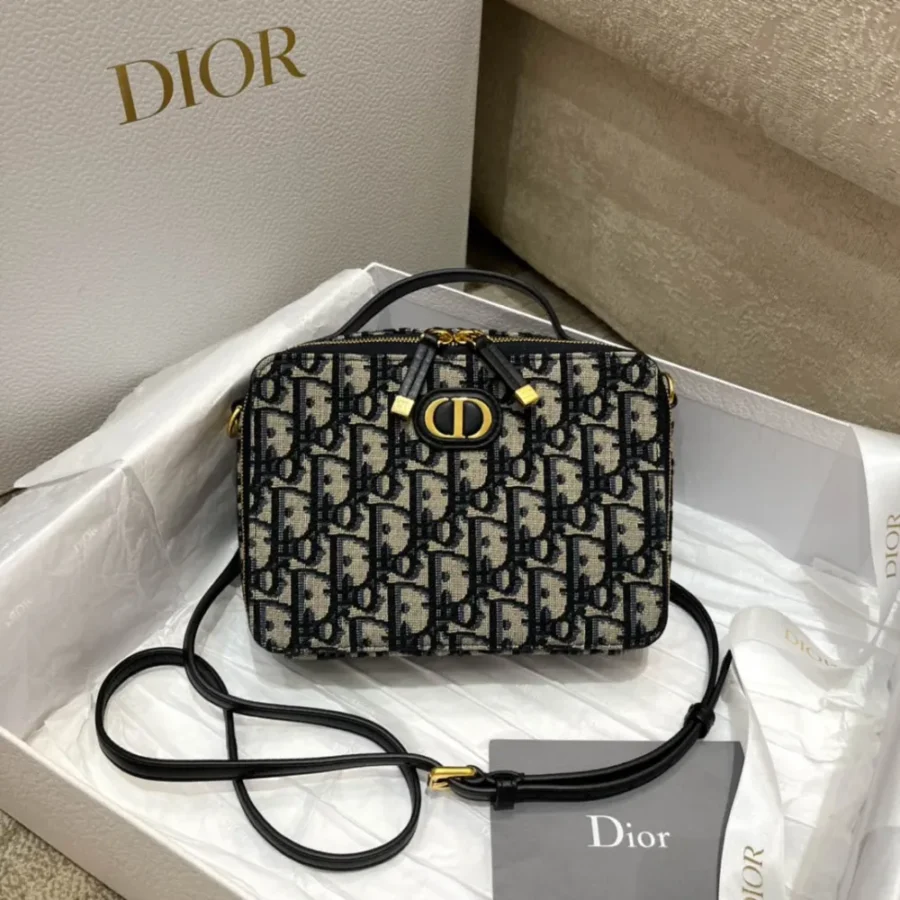 Autumn and winter old flower camera bag size:19*5*14cm