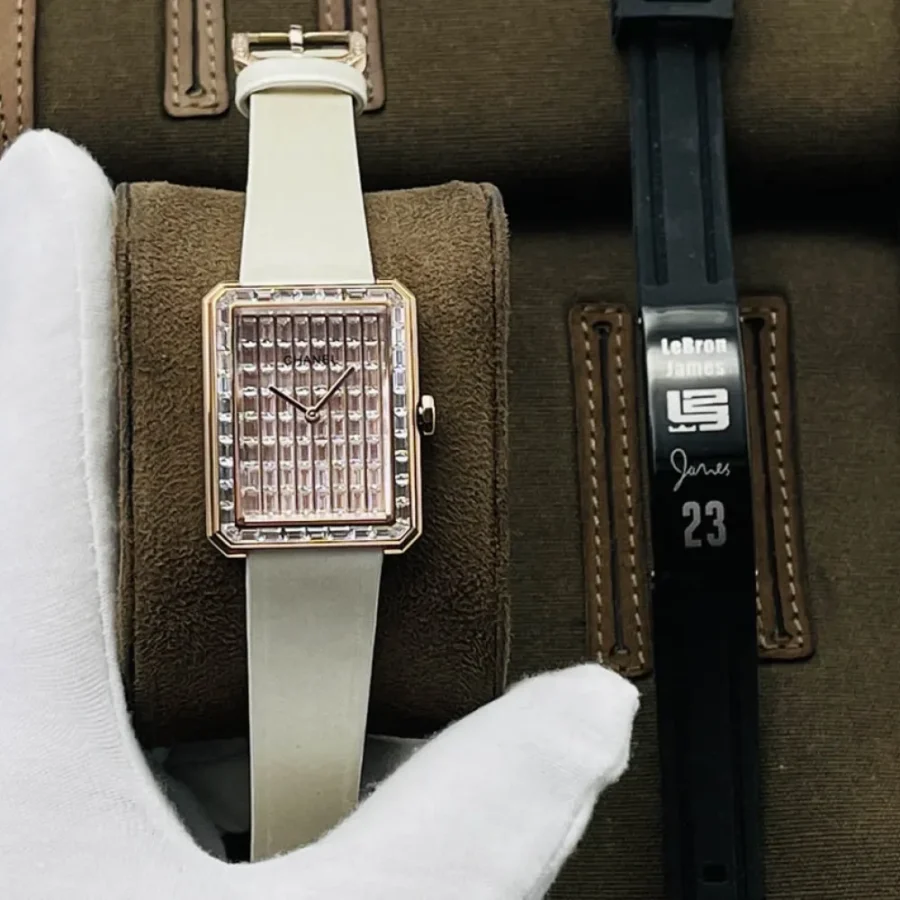 Chanel series watch diameter 26.7X34.6X7.33 mm