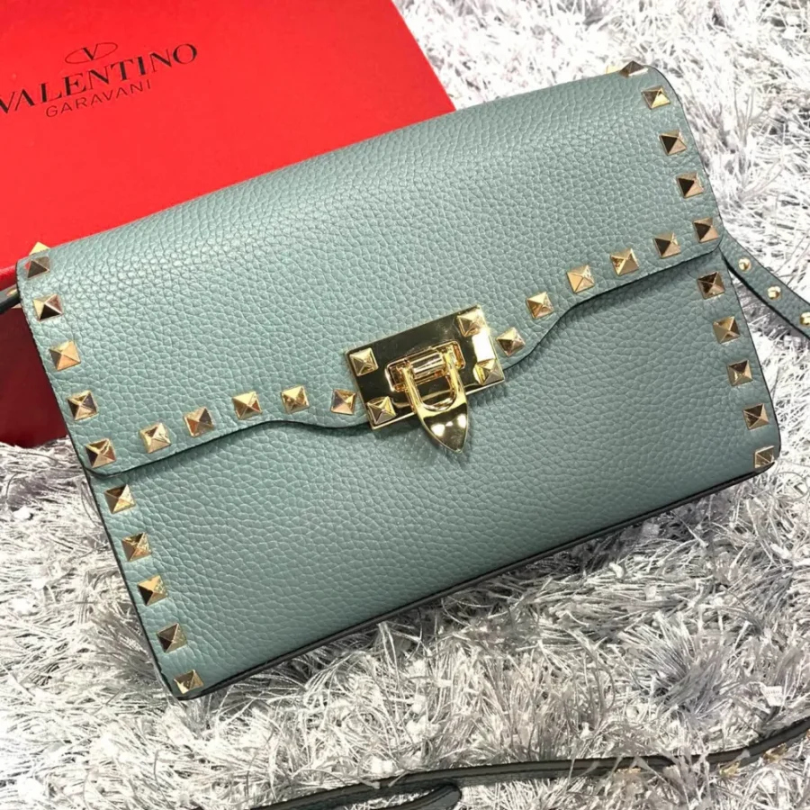 Valentino Size:22.5*6.5*16.5cm Model:0181