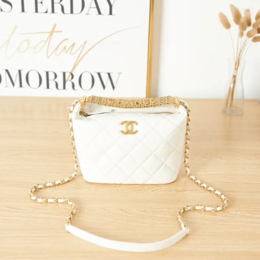 Wandering bag Model: AS3242 Size: 18*21*12*cm