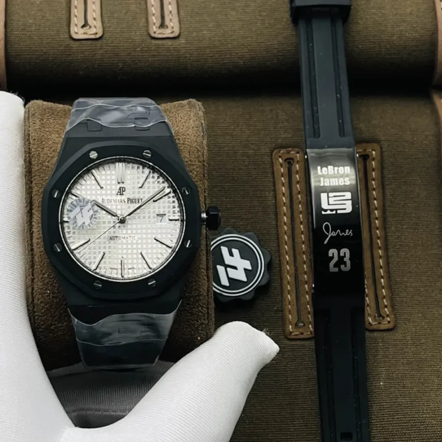 Audemars Piguet watch Thickness: 9.8MM