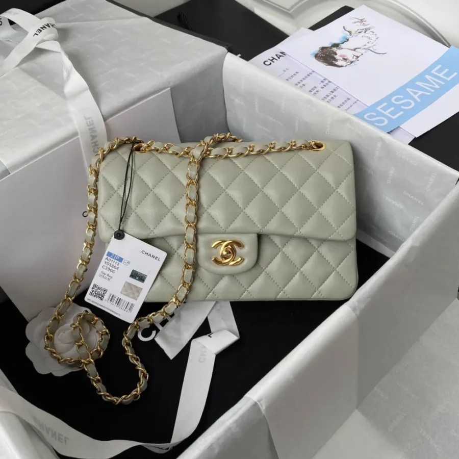 Chane1 Elegant Simple Size: 23cm Model Number: A01113