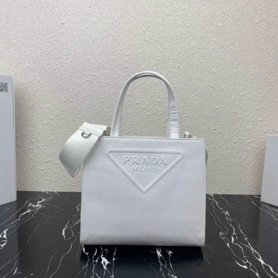 Prada Tot Bag Size: 26x23.5cm 1BG382