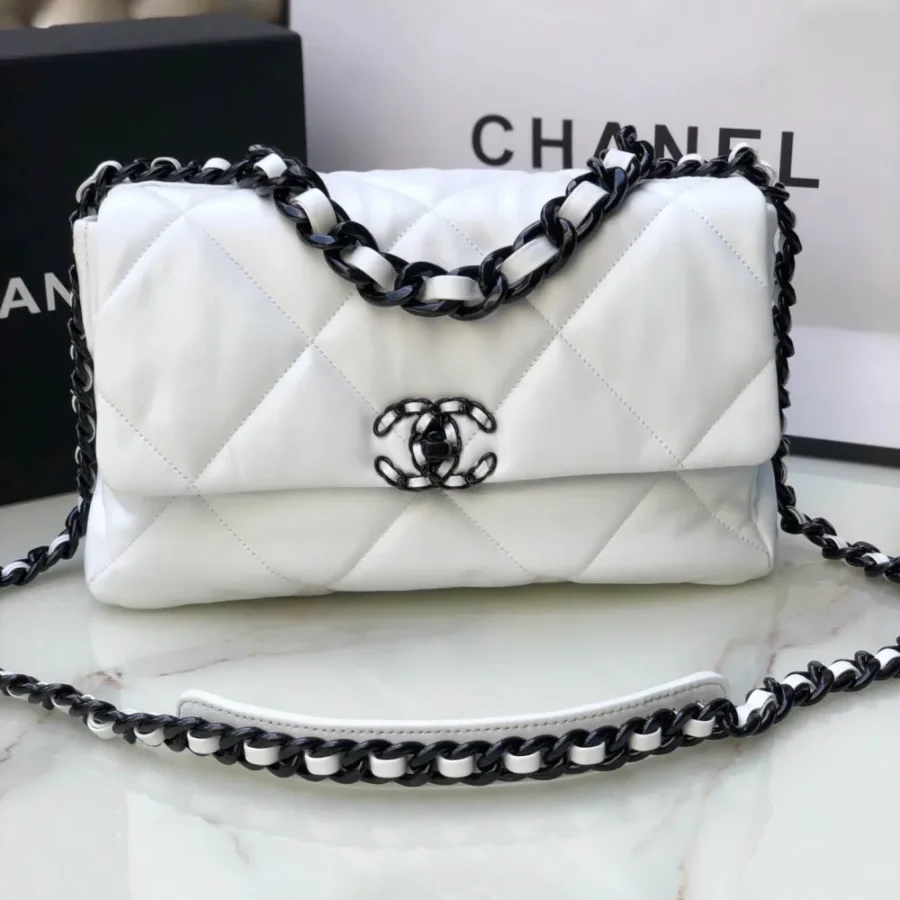 Chanel Model: S1161 Size: 30cm
