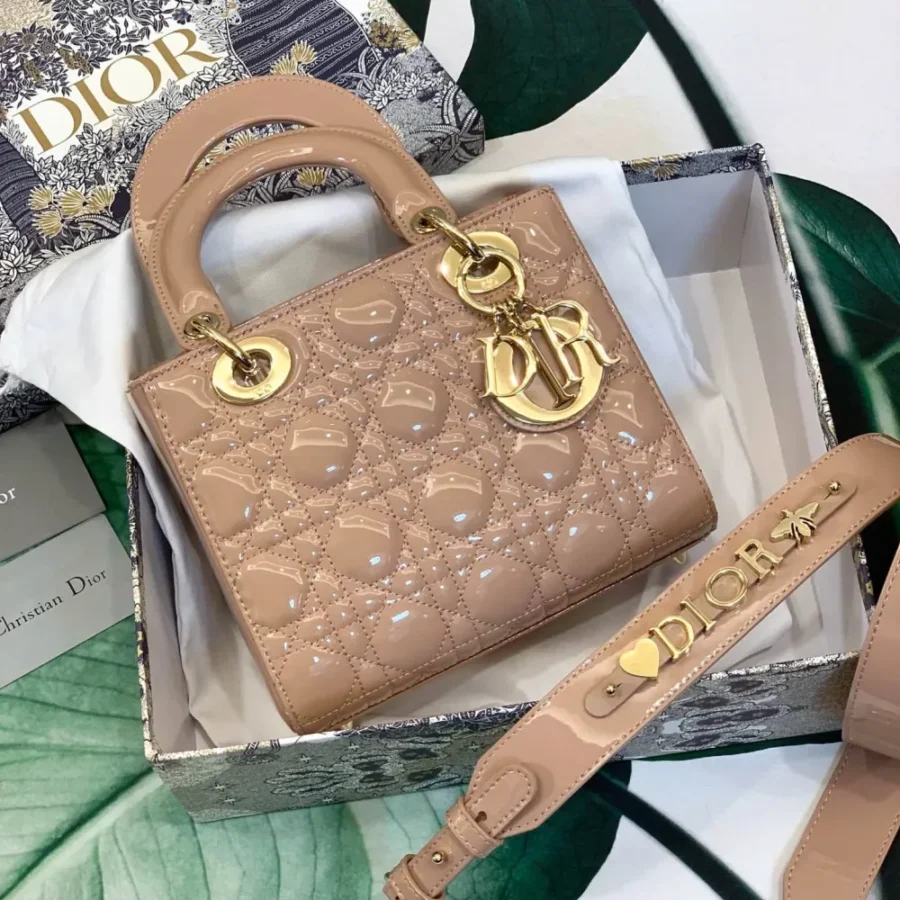 ABCDior Calf Patent Leather Rattan Tote Size: 20 x 16.5 x 8cm