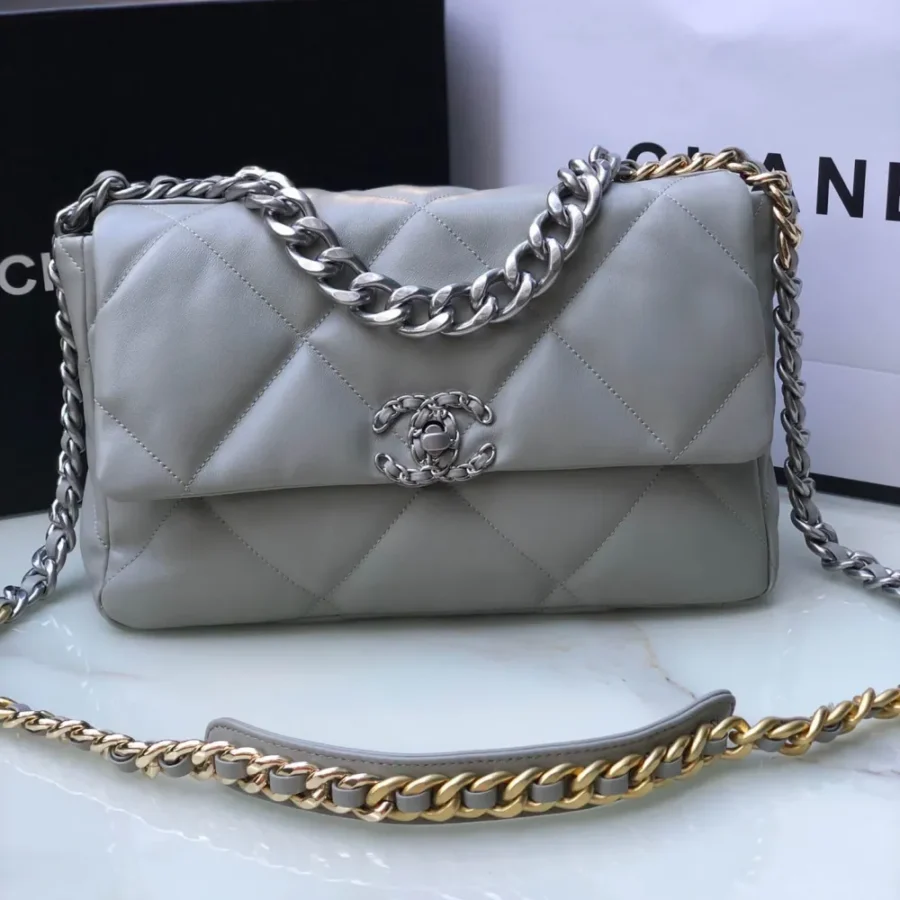 Chanel Model: S1161 Size: 30cm