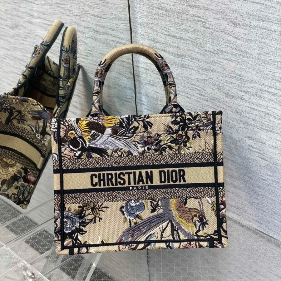 Tote size:26*8*22cm