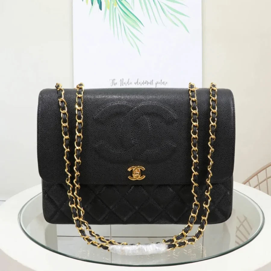 Chanel One Shoulder Crossbody Gold Buckle Size:33*23*9