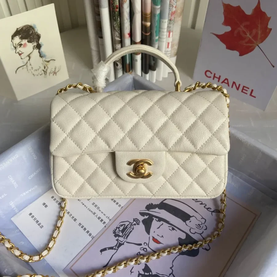 Handbag Size: 20x14x7 Model: AS243