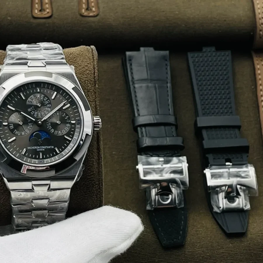 Vacheron Constantin Mechanical Watch Diameter: 41.5 mm Model: P210