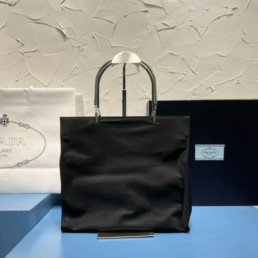Prada Medium Vintage Tot Bag Size: 29x27cm 1B6598