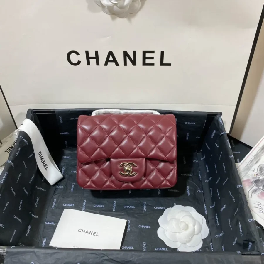 Lambskin Model: 1115 Size: 17cm