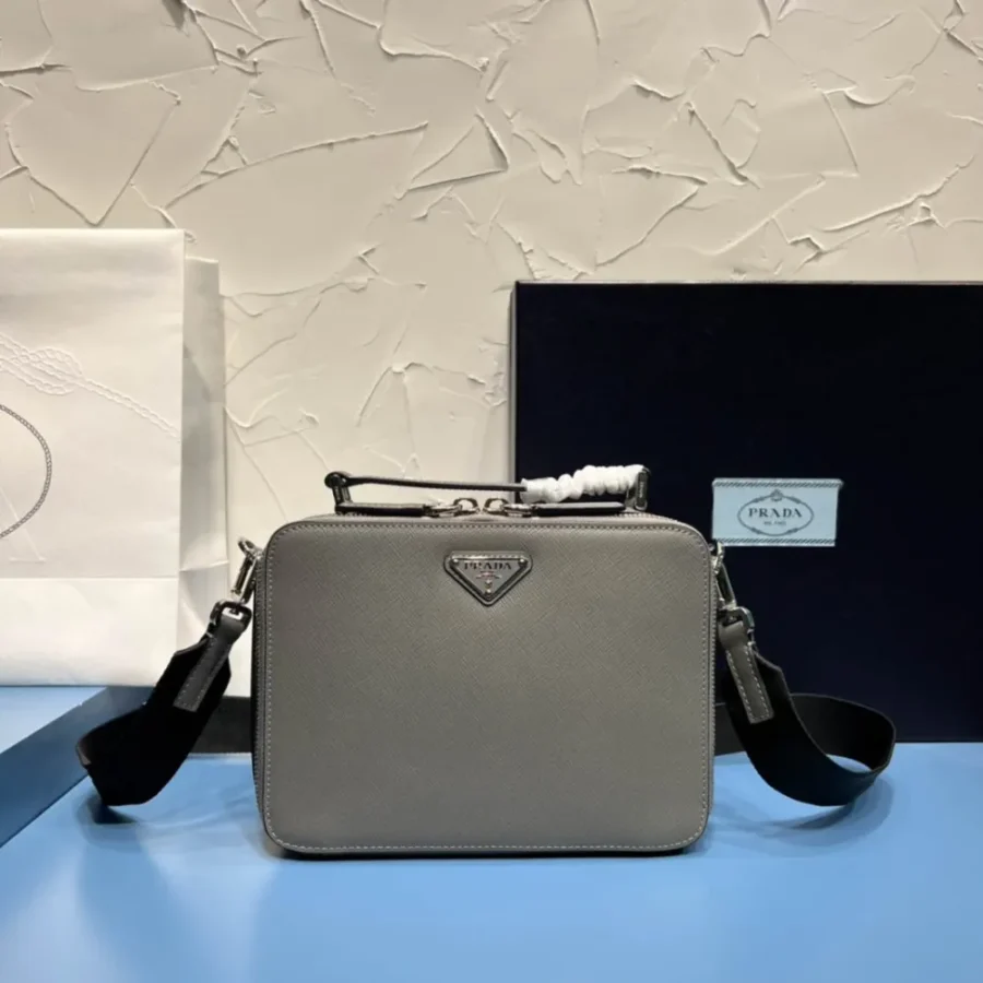 Prada Brique Handbag Size: 22x16cm 2VH069